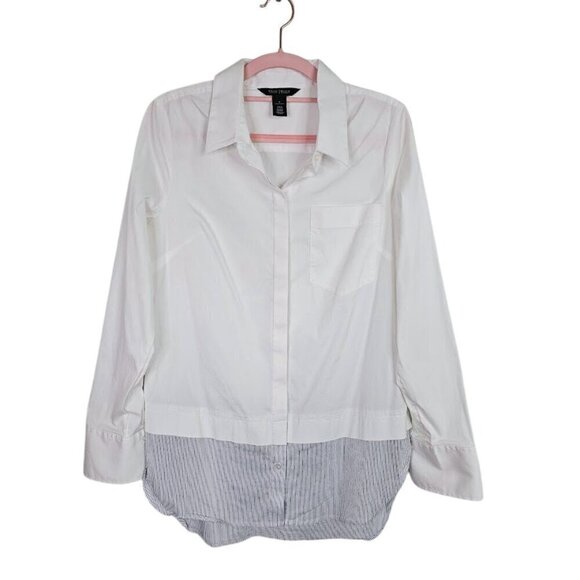 White House Black Market Tops - WHITE HOUSE BLACK MARKET Button Up Down Shirt size 8 WHITE w NAVY BLUE Preppy